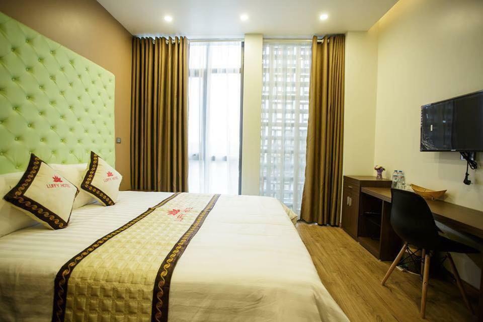 Luffy Hotel Uong Bi Екстериор снимка